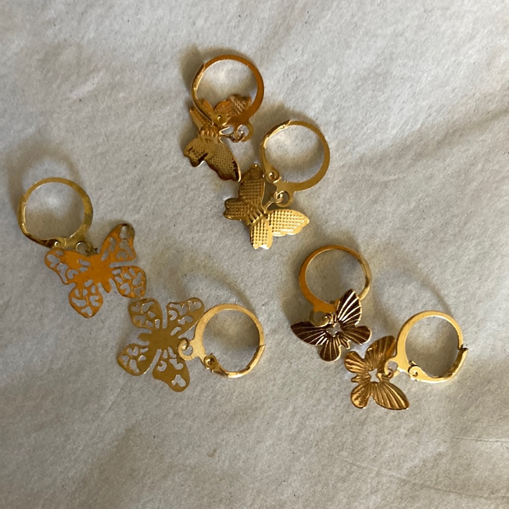 WOW. 🤩 Set of Three pairs earrings